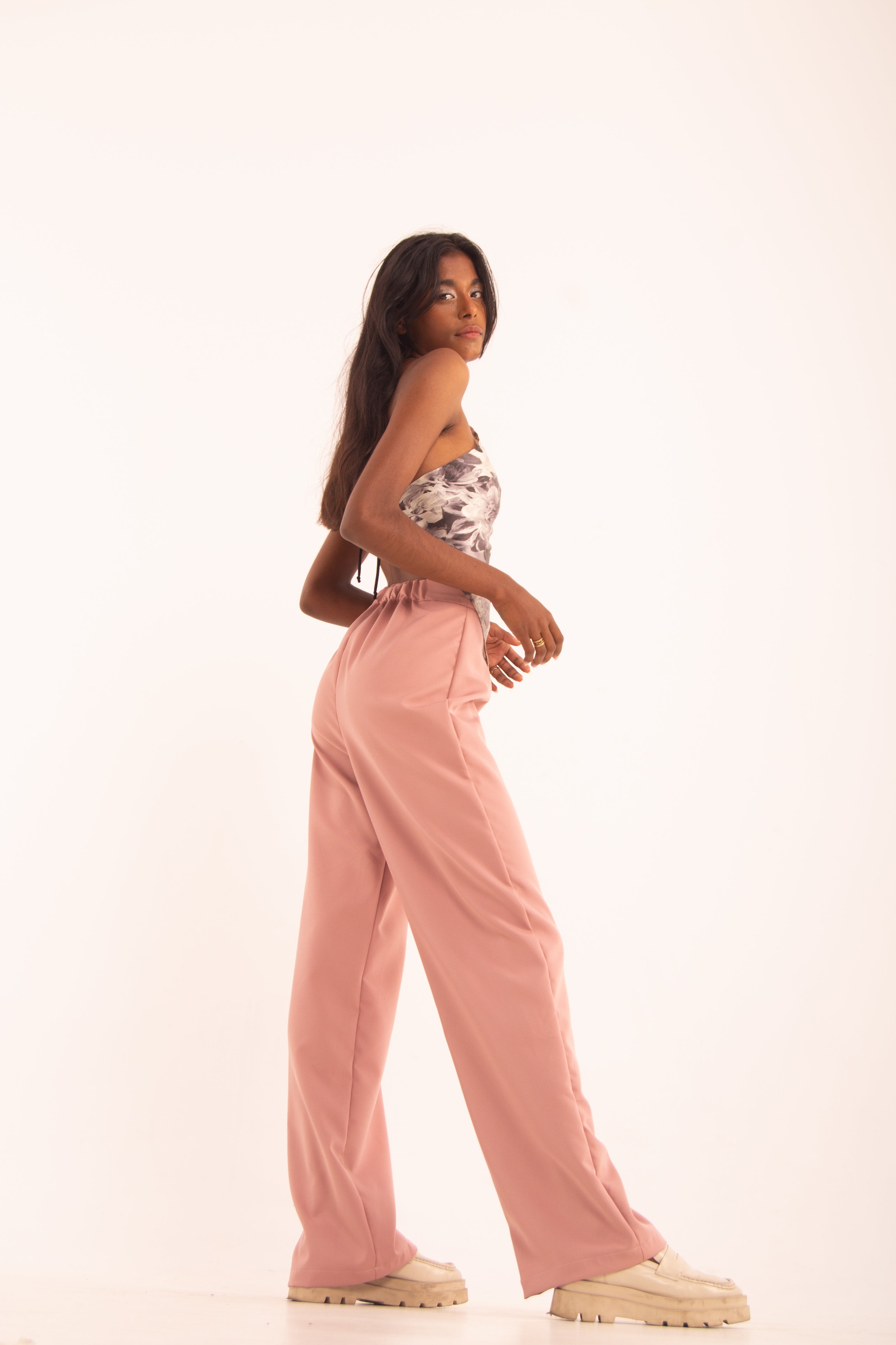 Missguided Plus Loose fit Trousers in Light Pink | ABOUT YOU